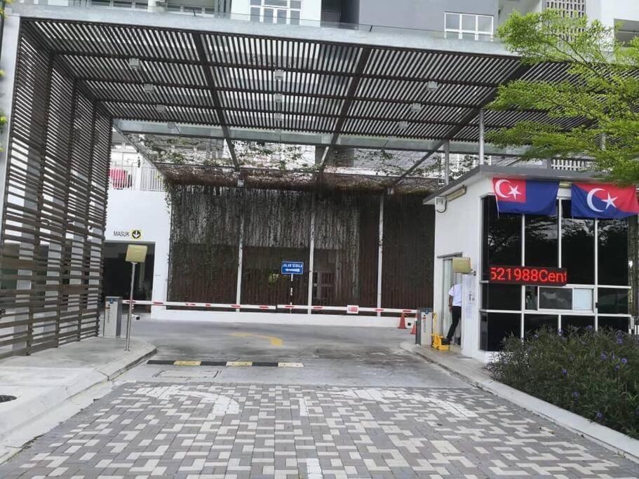 Apartemen Ax